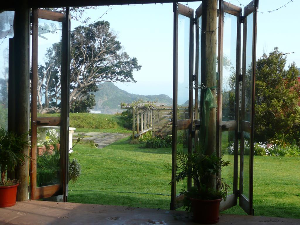 Bethells Beach Cottages Exterior photo