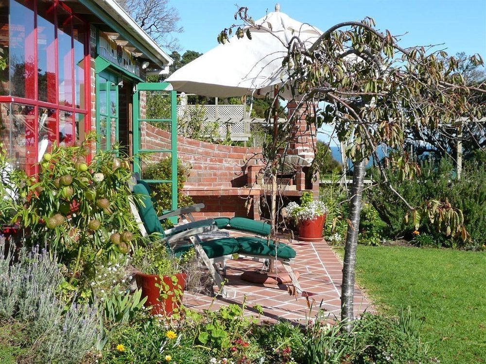 Bethells Beach Cottages Exterior photo