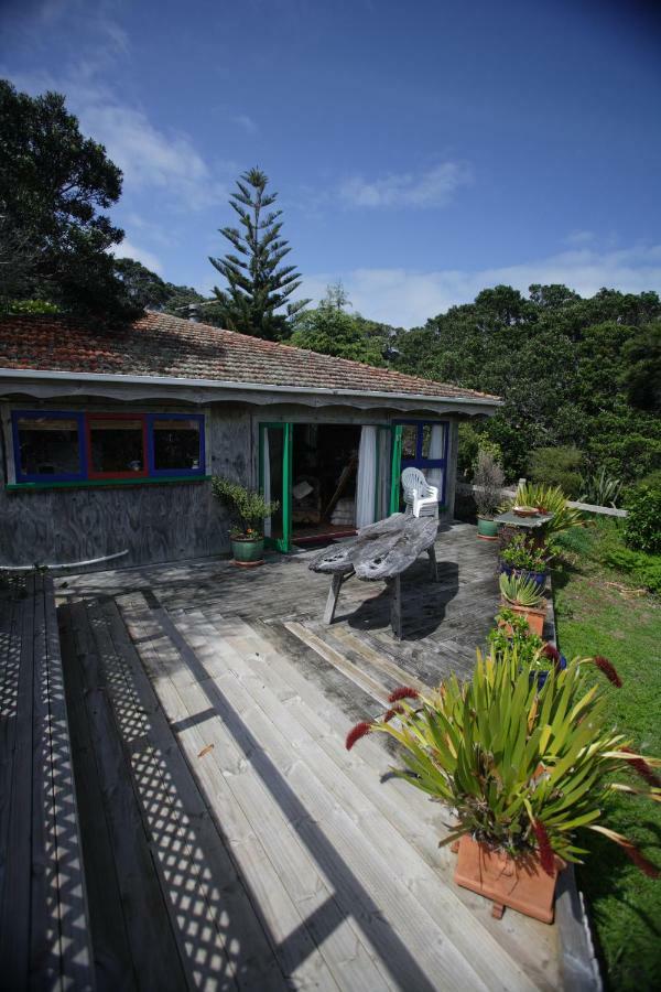 Bethells Beach Cottages Exterior photo