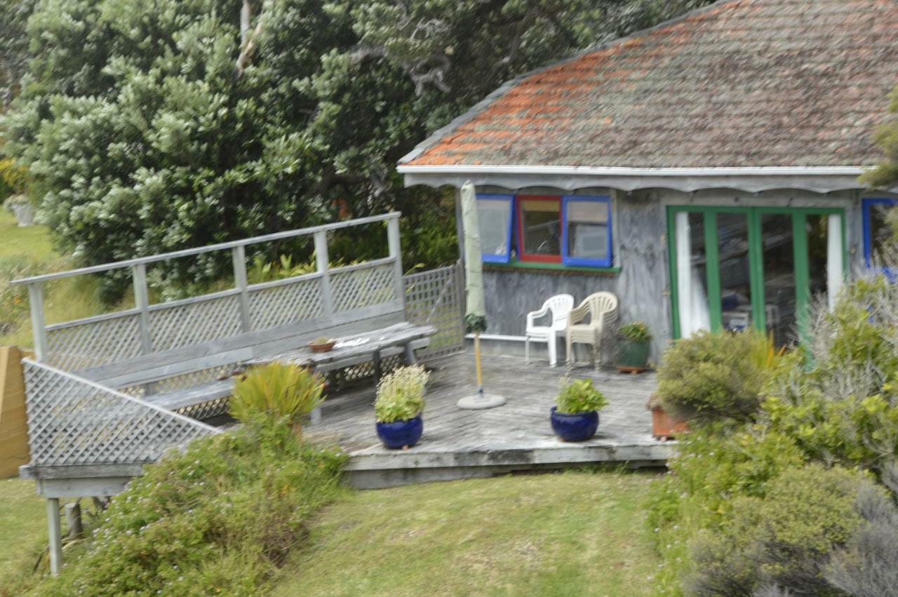 Bethells Beach Cottages Exterior photo