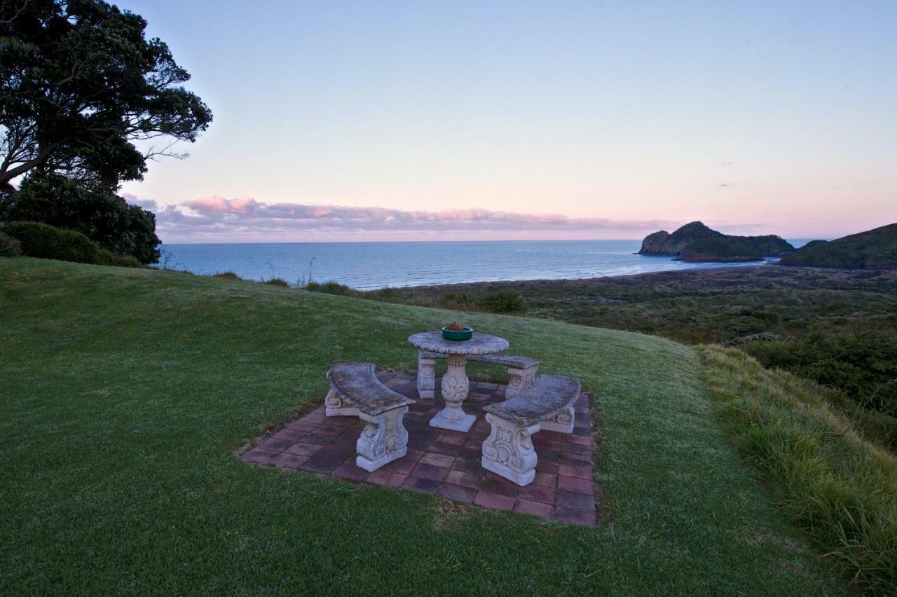Bethells Beach Cottages Exterior photo